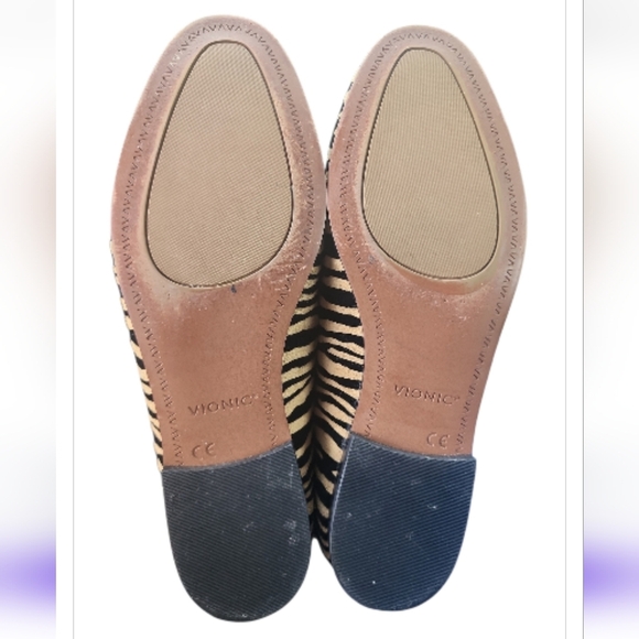 Vionic Flat North Willa Tiger Stripe Slip On Suede Women Size 7 Orthotic Shoes - Picture 6 of 7